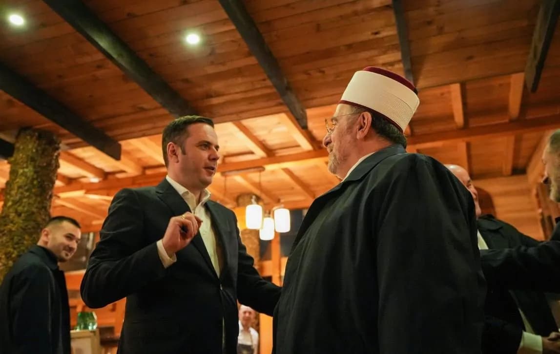 Abdixhiku për Fitër Bajram: Zoti ju bekoftë ju, familjet tuaja dhe vendin tonë