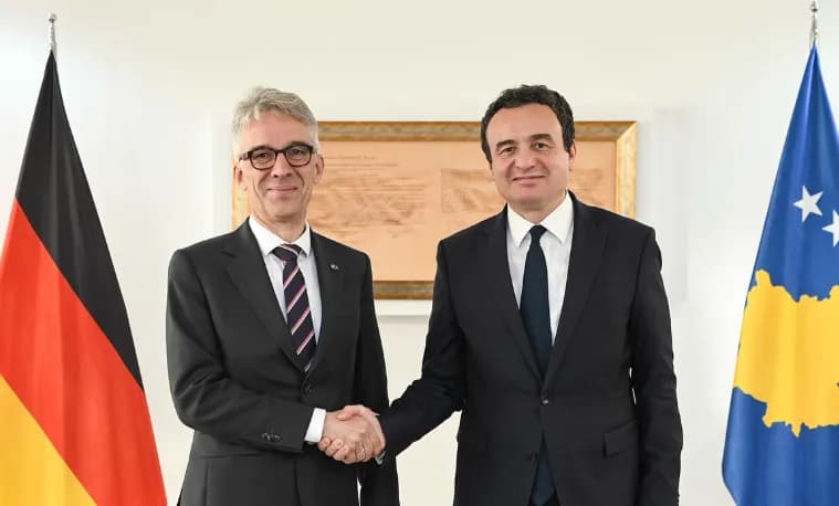 Ambasadori gjerman përgëzon Kosovën për Ligjin për të Huajt dhe Automjete