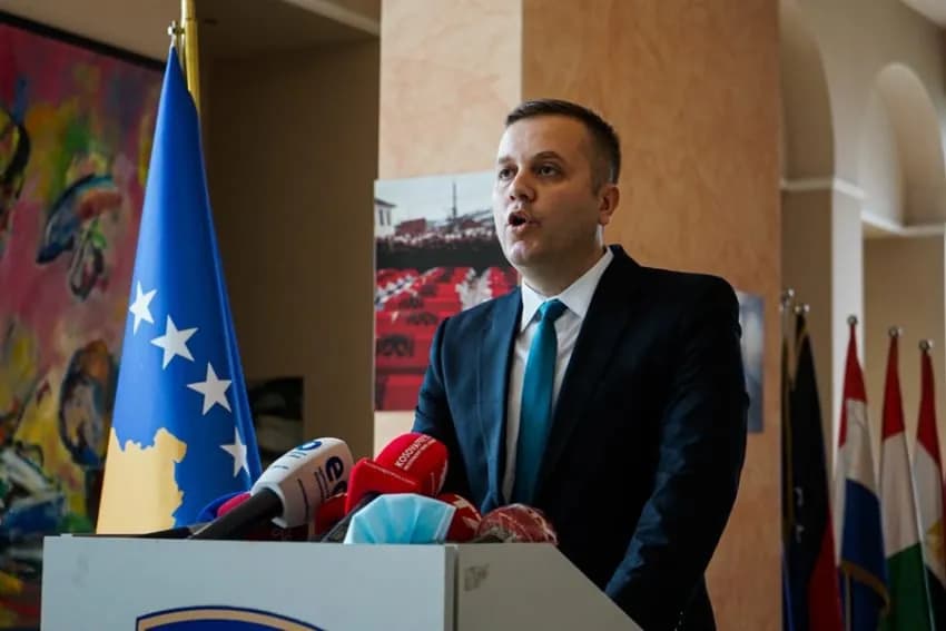Blerim Sallahu: Dekreti për shpërndarjen e Kuvendit është shkelje kushtetuese
