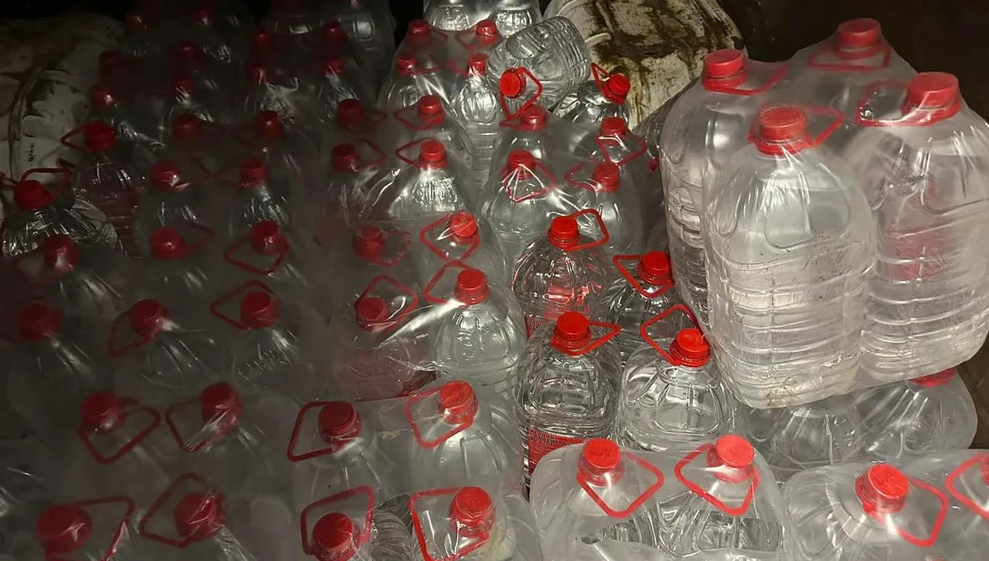 Dogana sekuestron 1000 litra etanol në Prizren, shmangie e taksave mbi 6 mijë euro