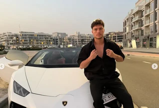 Drilon Rama në Dubai me Lamborghini: “Fuqia e vërtetë është paqja”