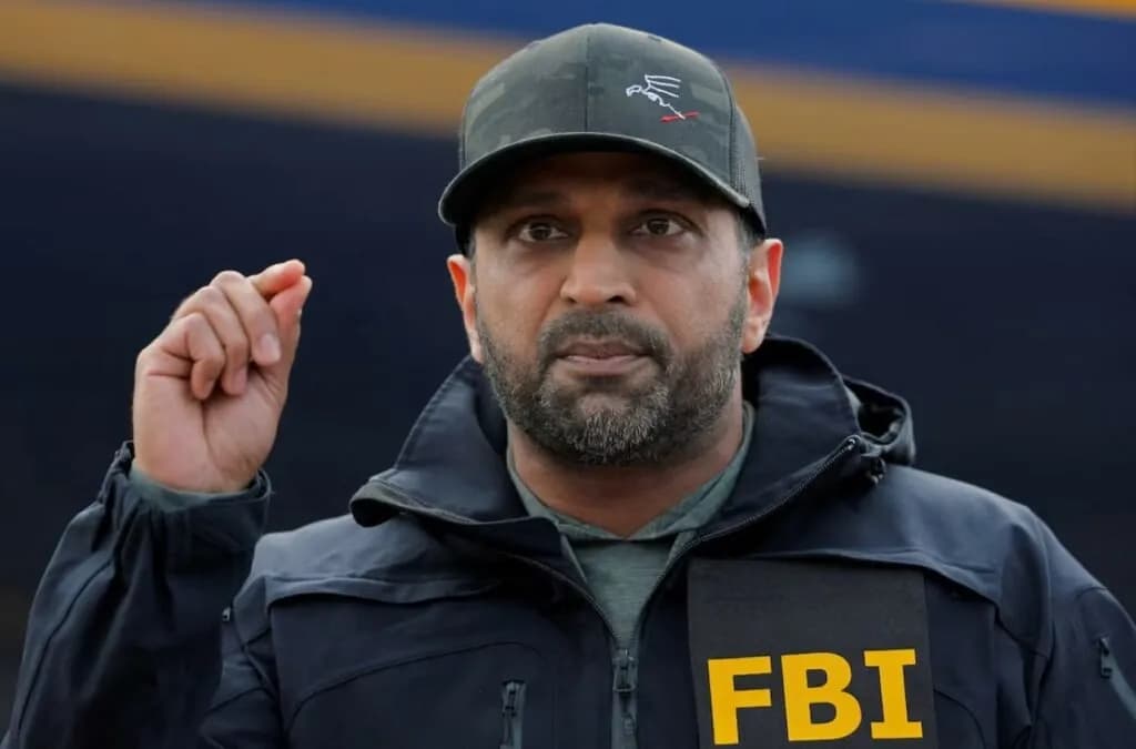FBI konfirmon se drejtori i saj ishte shënjestër e hakerëve: Asnjë informacion nuk u komprometua
