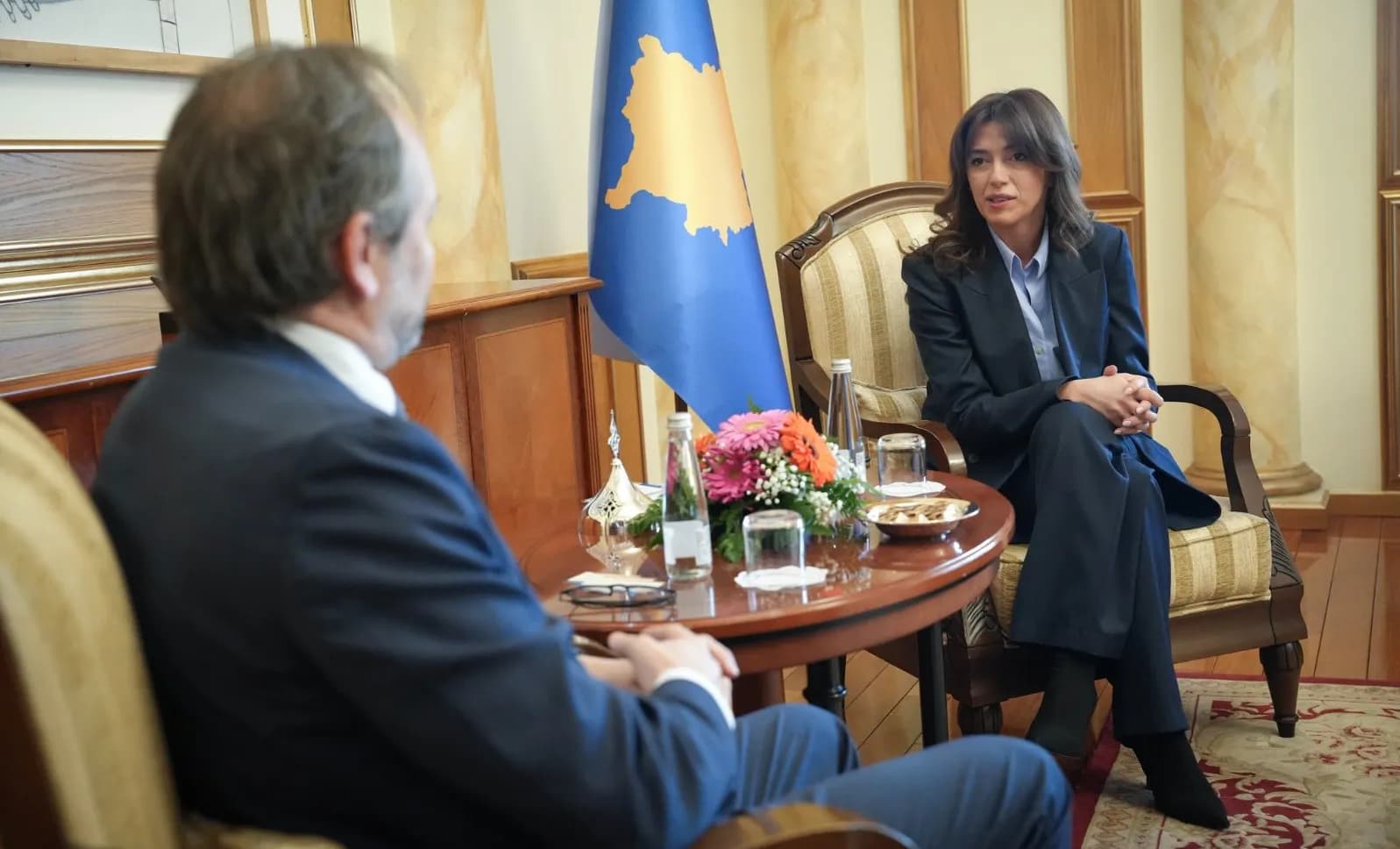 Haxhiu takohet me Giaufretin: Diskutohet aplikimi i Kosovës për anëtarësim në BE
