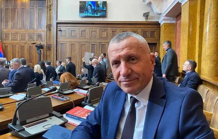 Kamberi: Stërvitjet e ushtrisë serbe e cenojnë ndjenjën e sigurisë te shqiptarët në Luginë