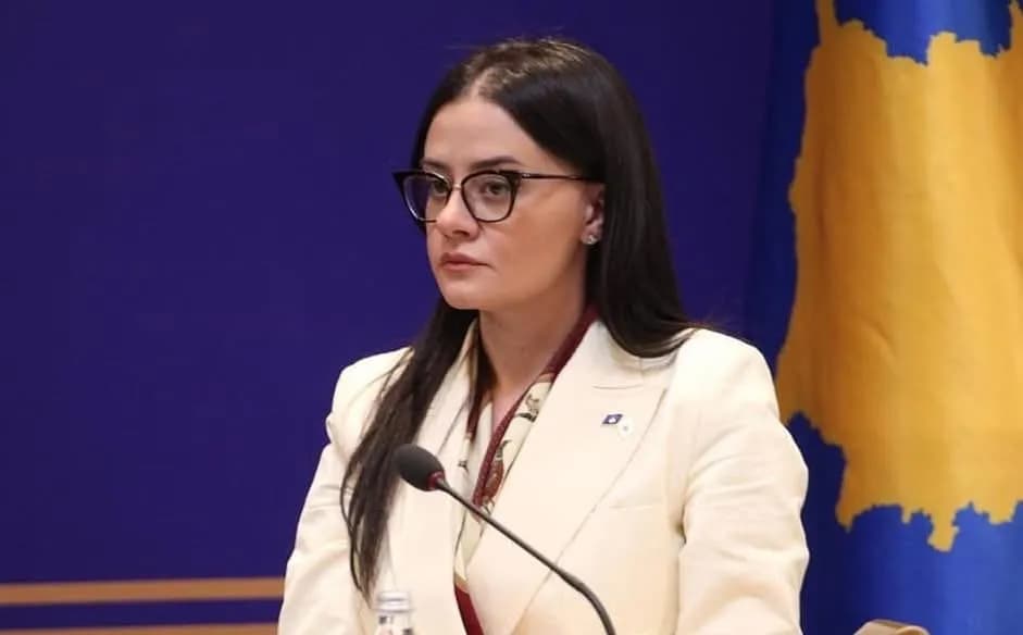 Këshilltarja e Osmanit: Mbrëmë vonë iu ofrua që të garojë për presidente, VV na e kumtoi se e sheh si instrument