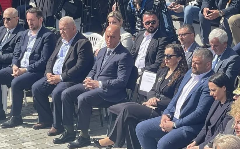 Krusha e Madhe nderon viktimat e masakrës së 1999-ës, homazhe dhe përkujtim solemn