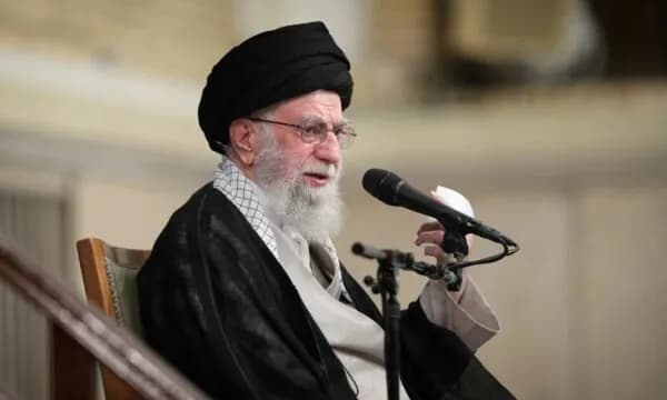 “Kush e tradhtoi Khamenein?”, Mossad dinte edhe karrigen ku ishte ulur