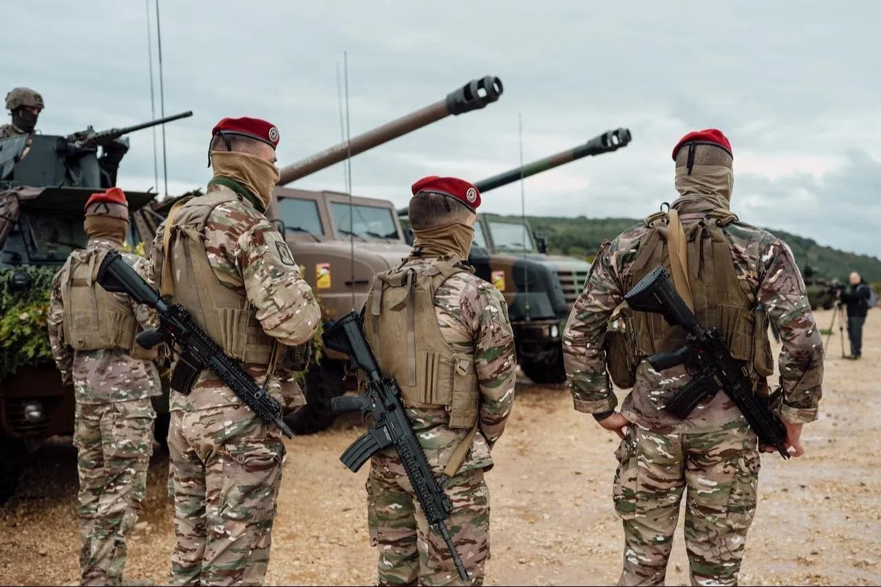 Një ushtar francez u vra dhe gjashtë të tjerë u plagosën pas një sulmi me dron në Irak