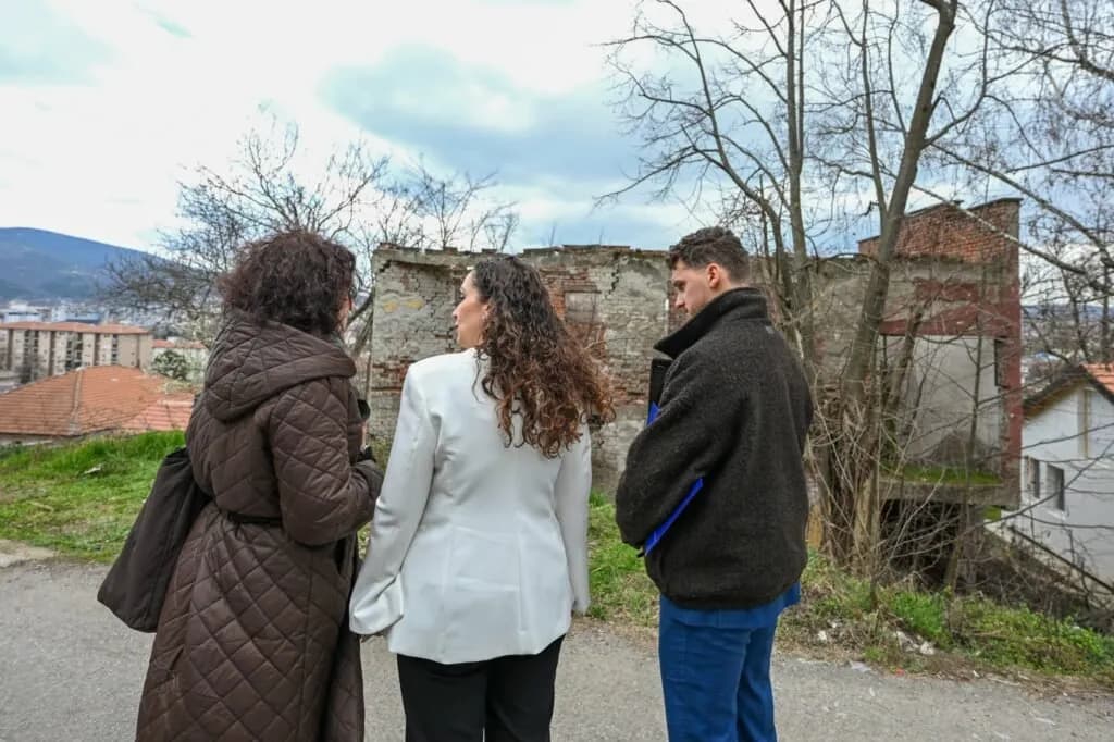 Osmani: Sakrifica e Hajrizëve dhe Berishëve jeton përjetë