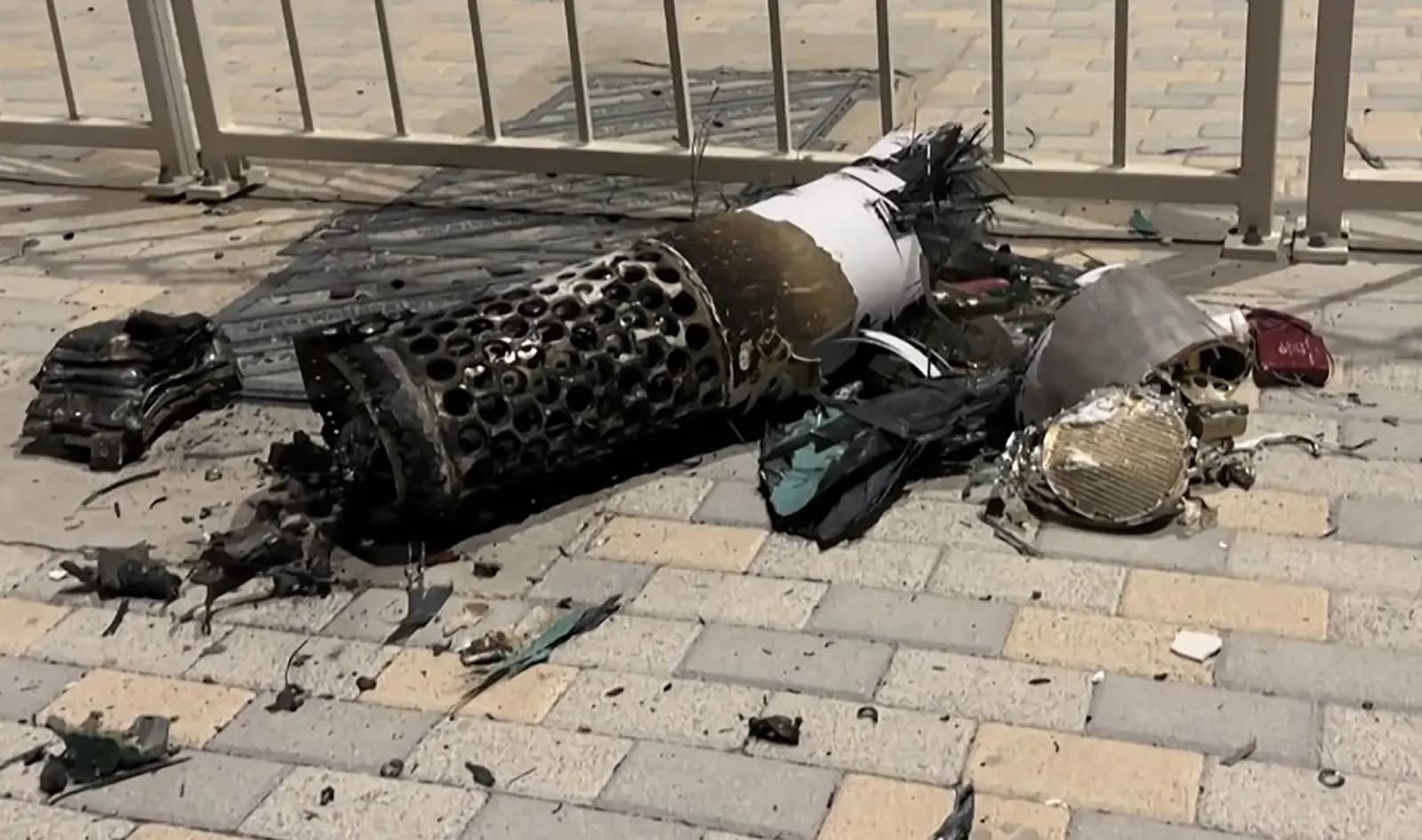 Raketa iraniane godet bazën ajrore amerikane në Katar