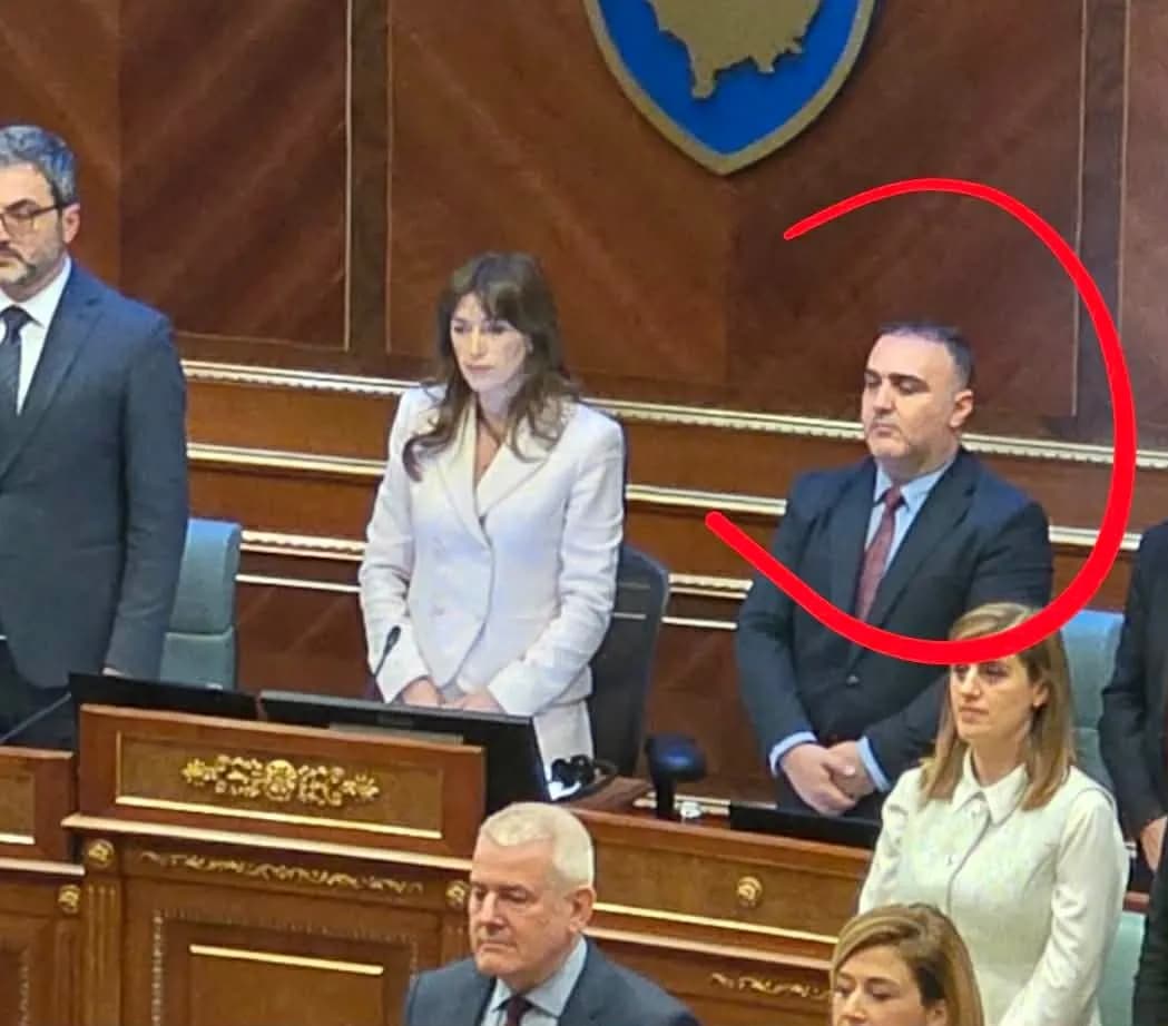 Shkarkohet nga detyra u.d. të Sekretarit të Kuvendit të Kosovës, Arben Loshi