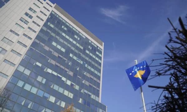 Vendimi i Kushtetueses për pezullim të Dekretit të presidentes, vjen reagimi nga Qeveria