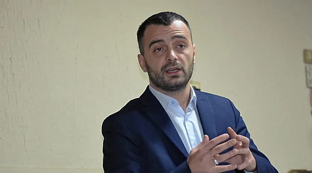 Arbër Rexhaj: Zgjedhja e presidentit nuk i takon vetëm LVV-së, por gjithë partive tjera
