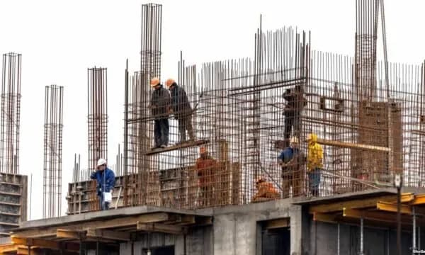 Bie një punëtor nga një objekt në Ferizaj, dërgohet në QKUK