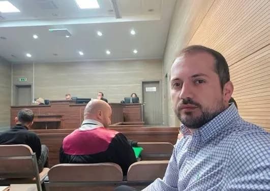 Deputeti i VV-së e godet Gjykatën pasi i dënoi atë dhe Manxhukën: Lirojnë terroristë serbë, na dënojnë neve aktivistëve shqiptarë