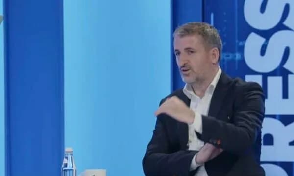 Ehat Miftaraj: Kryetarja e Kuvendit e shkeli kushtetutën që lejoi votim pa qenë të pranishëm 80 deputetë