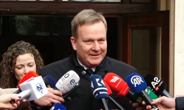 Emisari evropian për dialog, Peter Sorensen, po qëndron në Prishtinë