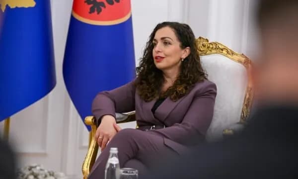 Faqja zyrtare e Presidencës në Facebook ndryshoi emër, stafi i Vjosa Osmanit sqaron arsyet e riemërtimit