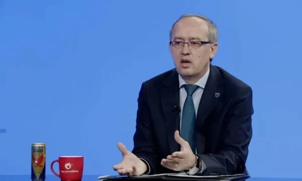 Hoti: E gjithë barra e rritjes së çmimeve po u bie qytetarëve – qeveria nuk ka vullnet për uljen e tyre