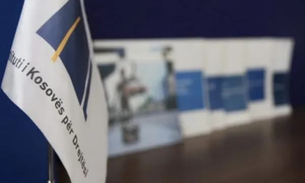 IKD: Seanca jashtëzakonshme e Kuvendit pa përgjegjësi institucionale