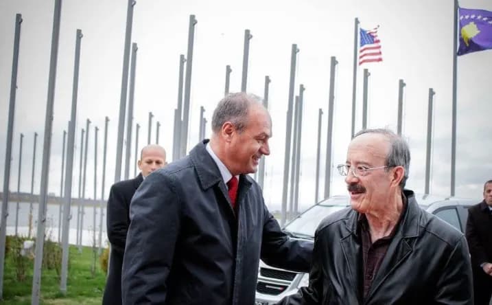 Ish-kryediplomati i Kosovës kujton takimet me kongresistin Engel: Mbështetja e tij nuk ishte vetëm politike