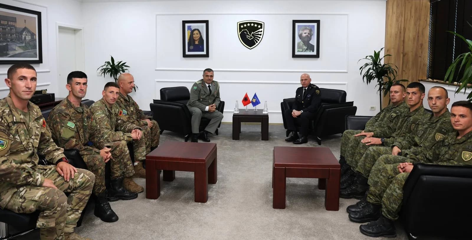 Komandanti i FSK-së pret në takim Shefin e Shtabit të FARSH, thellojnë bashkëpunimin