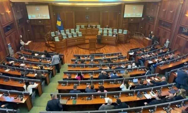 Kuvendi njofton për seancë të jashtëzakonshme nga ora 17:00 – në agjendë pika të propozuara nga VV