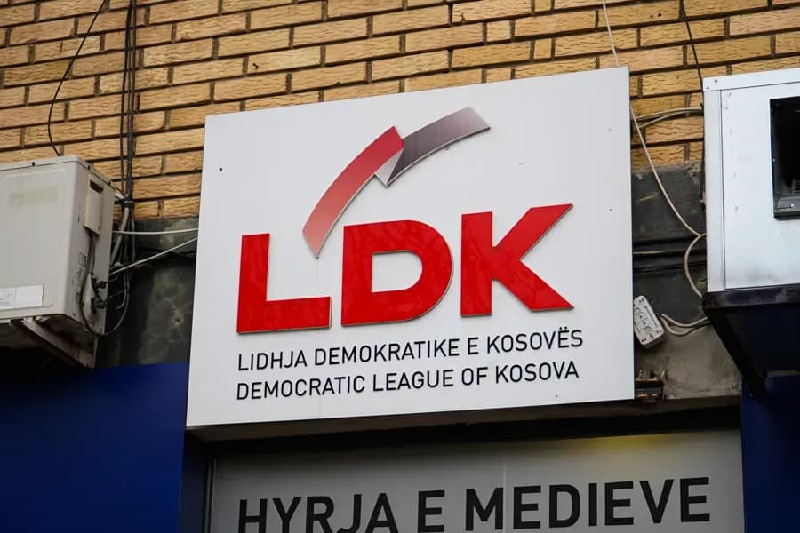 LDK dorëzon sot në Polici dëshmitë për njehsorët elektrikë