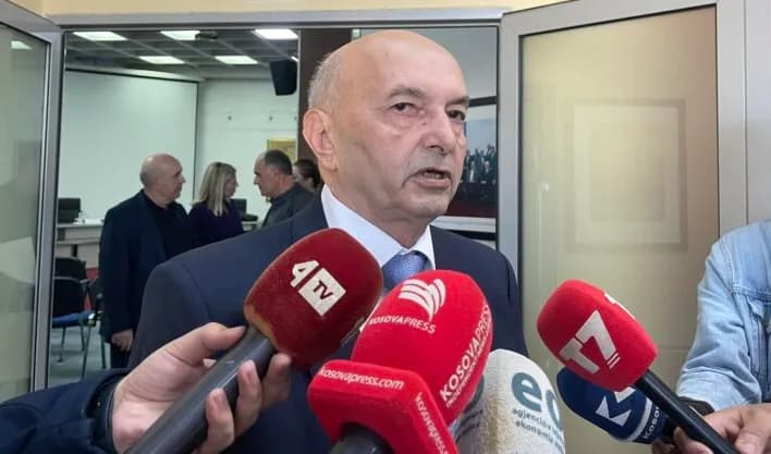 Mustafa flet për presidentin: Zgjidhja vjen vetëm përmes marrëveshjes politike