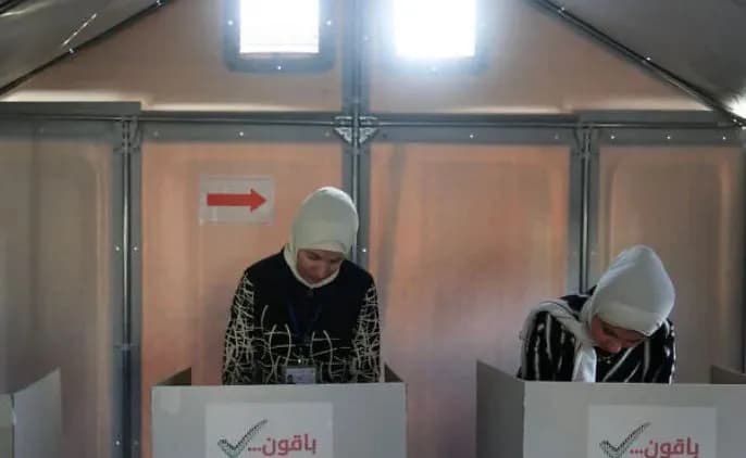 Palestinezët votojnë për herë të parë që nga fillimi i luftës