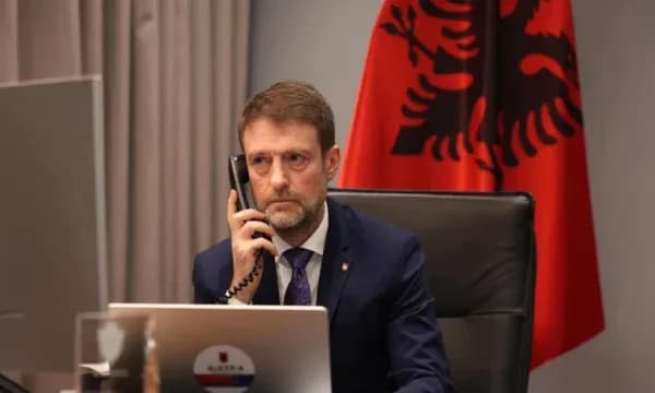 Protesta e studentëve shqiptarë në Shkup, kryediplomati shqiptar: Kërkesa e drejtë, të adresohet me seriozitet institucional