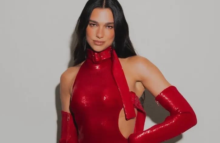 Qenka me fat! Kjo është këngëtarja e vetme që e ndjek Dua Lipa në “Facebook”