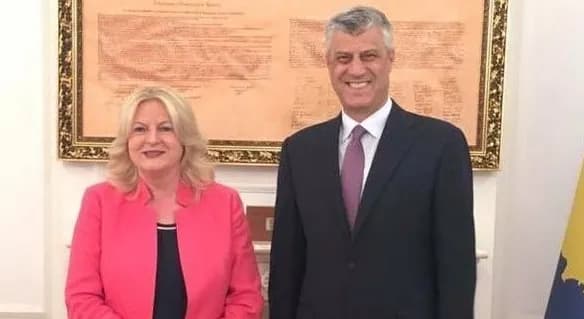 Tahiri ndan foto me Thaçin: Askush s’mund ta ndryshojë historinë e lavdishme të UÇK’së dhe pavarësinë e Kosovë