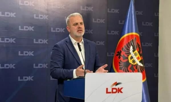Visar Azemi: Vendi po shkon në zgjedhje sepse Kurti po kërkon nënshtrim nën pushtetin e tij