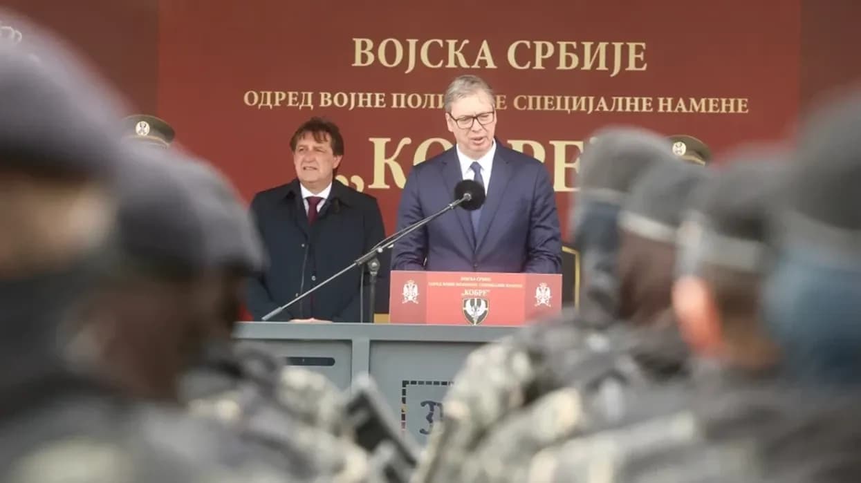 Vuçiq vazhdon me pretendime për Kosovën: S’kemi qëllim të përdorim armë për “atë që i përket Serbisë”