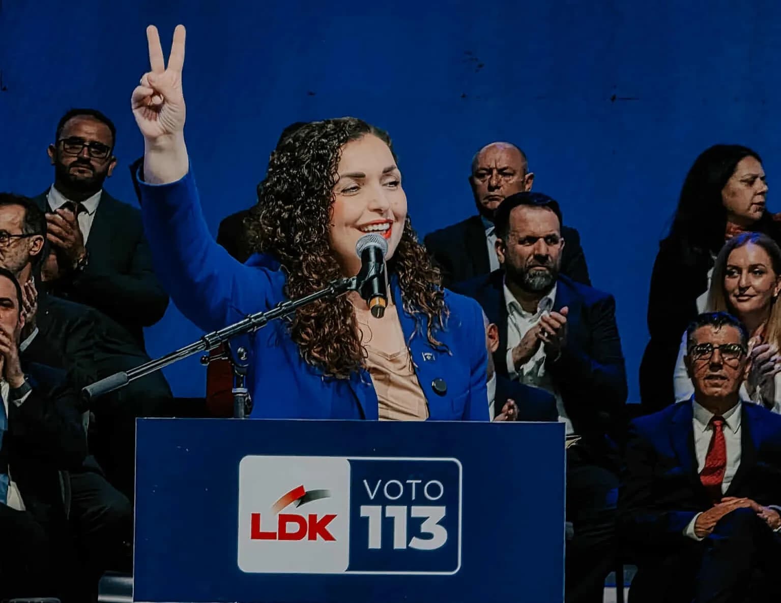 “Bashkohuni”: Vjosa Osmani hap fushatën e LDK-së me thirrje për unitet kombëtar dhe rikthim te Rugovizmi