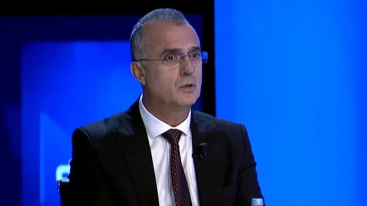 Dugolli: Osmani s’do ketë aleatë më të sinqertë se VV e Kurti