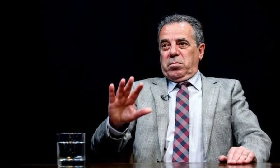 Halil Matoshi sfidon Dardan Molliqajn: Me 6 deputetë nëse hyni në Kuvend, cila është ideja juaj?
