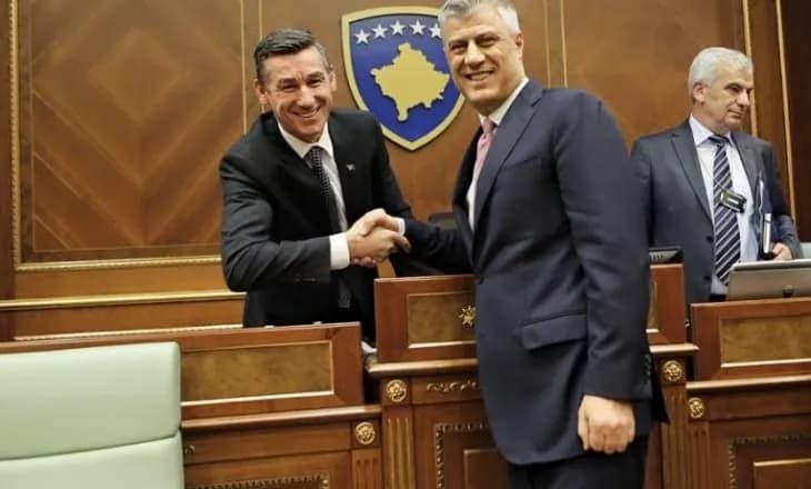 Hoti: Thaçin e Veselin e kam pa vetë në Rahovec gjatë betejës me forcat serbe, u suImuan me tenkë