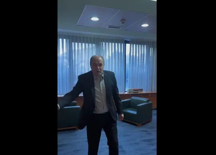 Hoxhaj thirrje mërgatës: Kosova ka nevojë për drejtim të ri, zëri i mërgatës duhet të dëgjohet