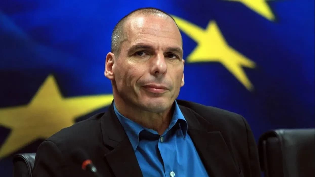 Ish-ministri grek: Kosova gaboi kur pranoi Euron si monedhën e tyre