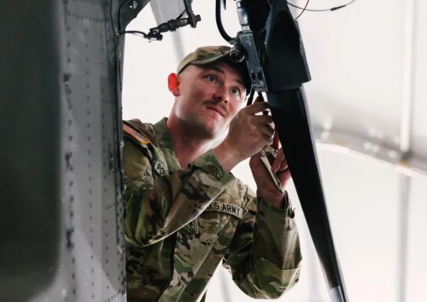 KFOR-i mirëmban helikopterët “Black Hawk” në Bondsteel për rritjen e gatishmërisë operative