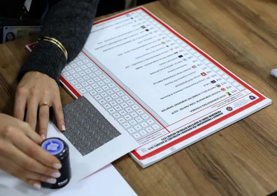KQZ me njoftim për diasporën: Këta janë hapat që duhet ndjekur gjatë votimit përmes postës