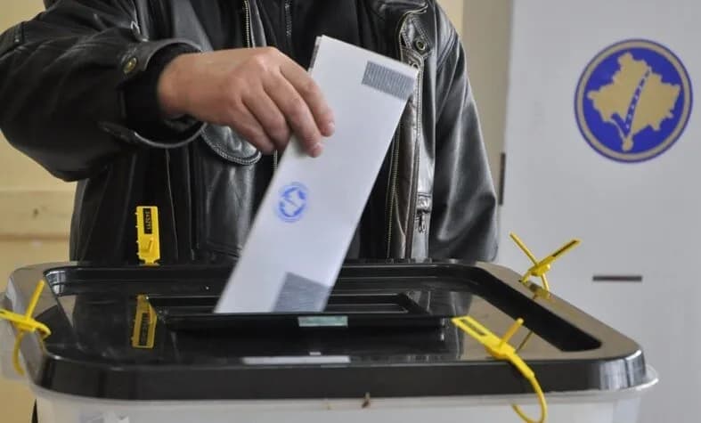 Më pak se dy orë afat, partitë kryesore ende s’i kanë publikuar listat me kandidatë për deputetë