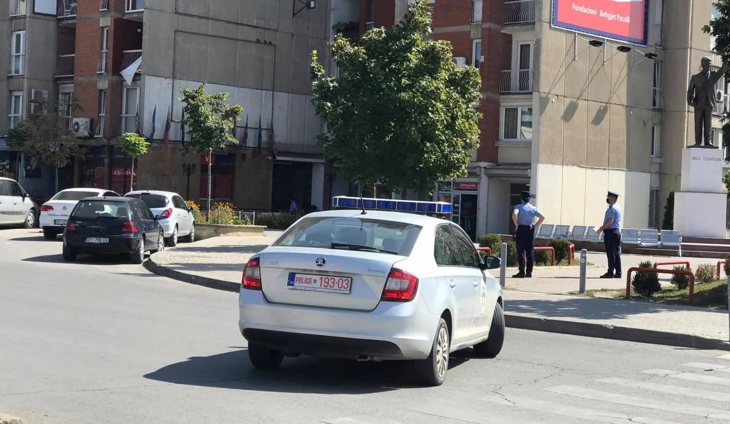 Motoçikleta godet tre këmbësorë te “Bill Clintoni” në Prishtinë