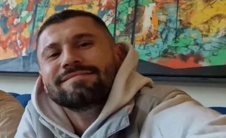 “Ndodheshin brenda një automjeti”, si ndodhi vrasja në Gjakovë, Gjykata jep detaje – i caktohet një muaj paraburgim të dyshuarit