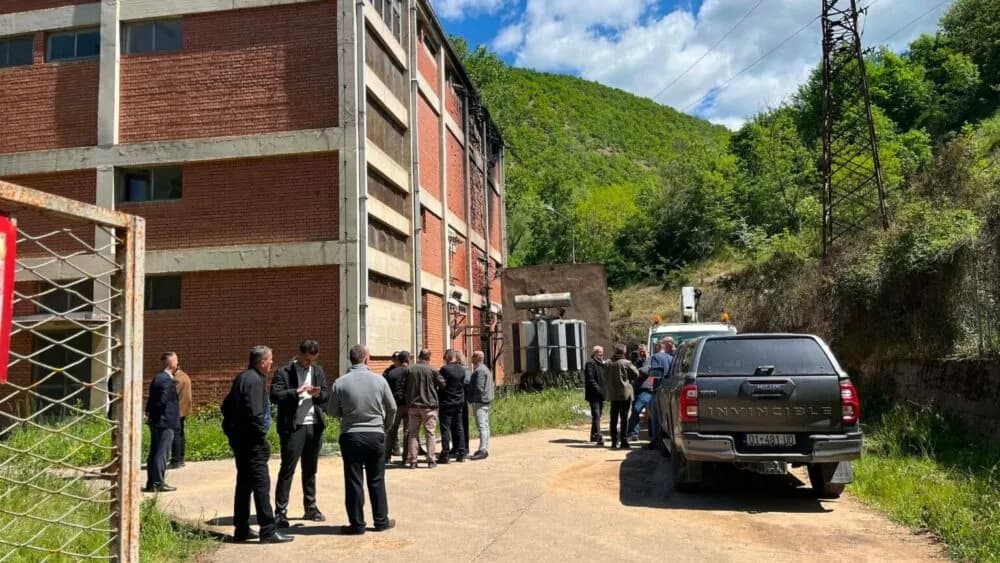 Pamje nga vendi ku u dogj trafoja: 18 minatorët e Trepçës ende të bllokuar