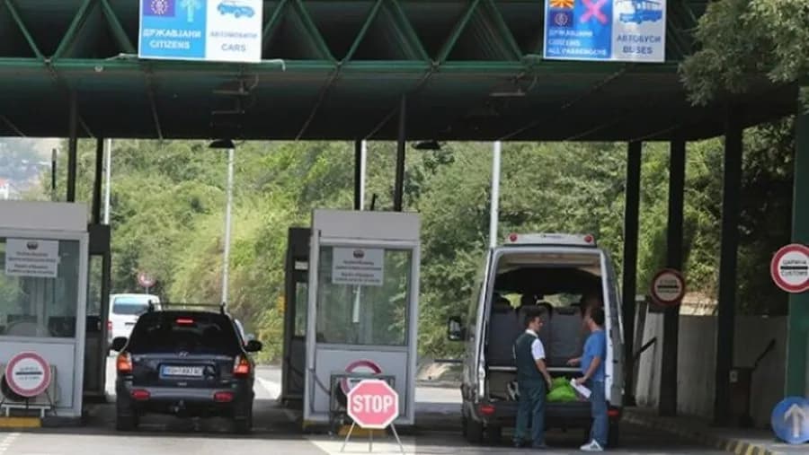Protesta në Shkup: Bllokohet sistemi, ndalet qarkullimi për të hyrë nga Kosova në Maqedoni