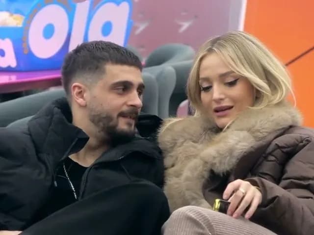 Selin dhe Gimbo i bëjnë dhuratë të veçantë Dafina Zeqirit