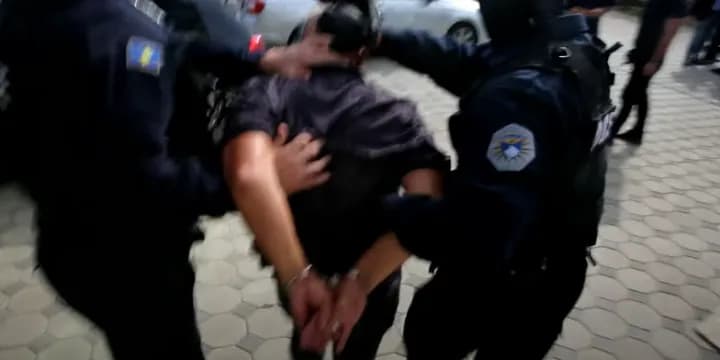 Shoqërohet në polici një 32-vjeçare në Ferizaj, dyshohet për kanosje ndaj një zyrtari komunal